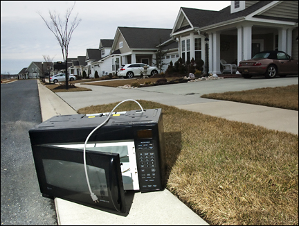 microwave oven